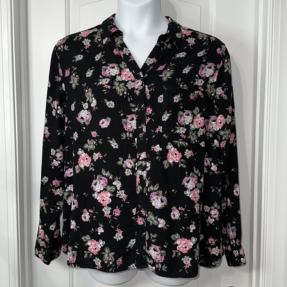 George Long sleeve Button Down High Low blouse - GUC  XXL